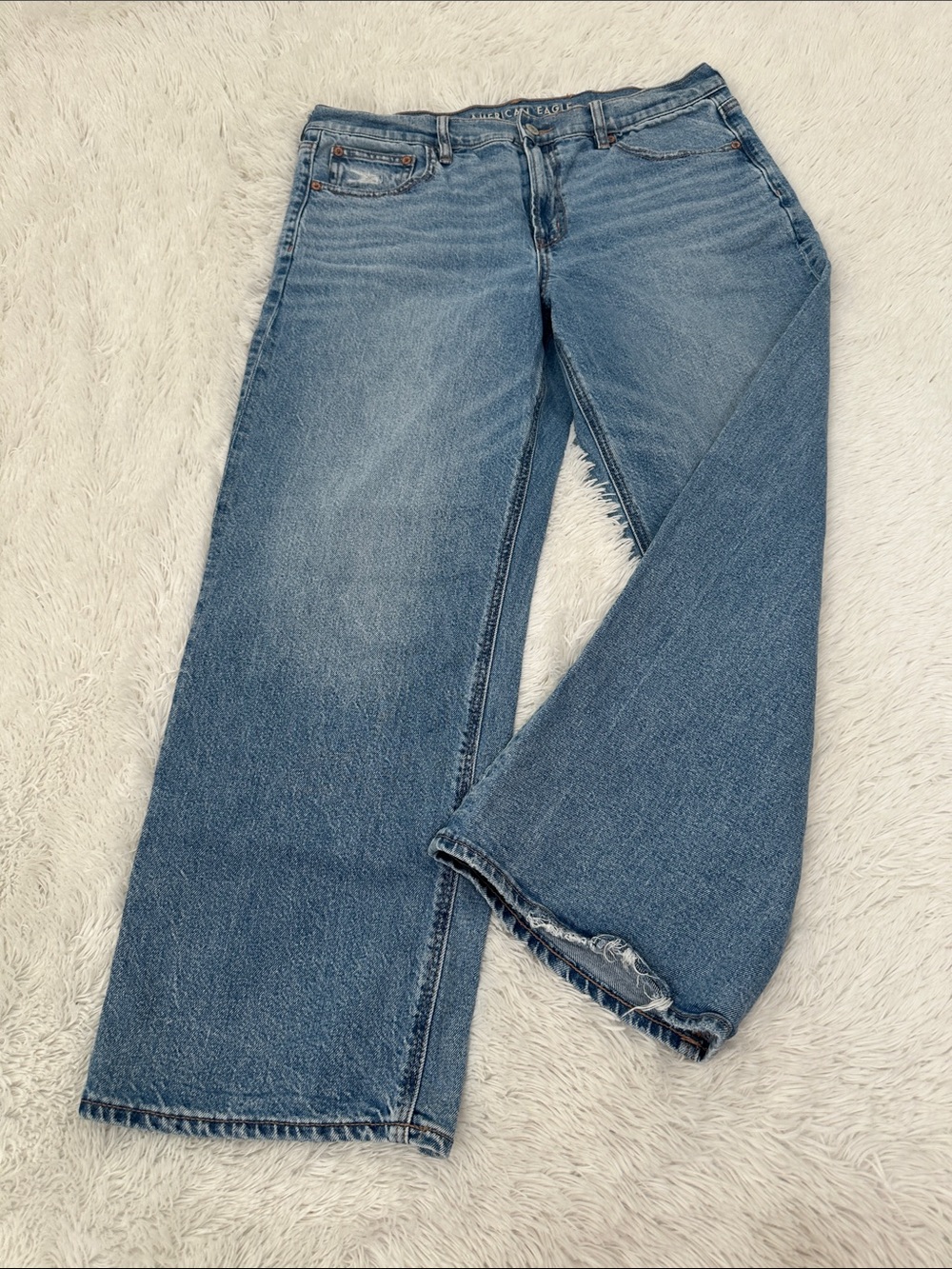 🍏 American Eagle Strigid Stovepipe Jeans